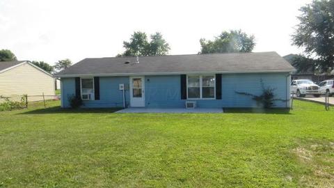 375 Apache Dr, Circleville, OH 43113 photo 3