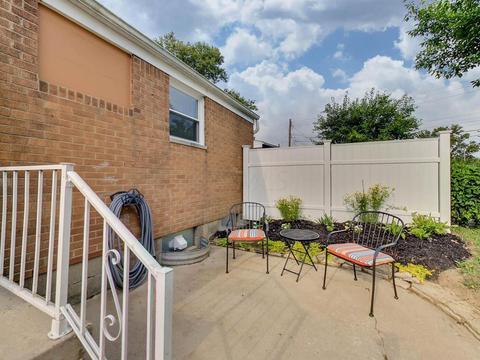 3898 Eakin Rd, Columbus, OH 43228 photo 19