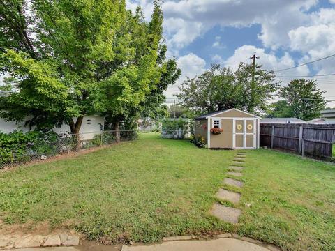 3898 Eakin Rd, Columbus, OH 43228 photo 20