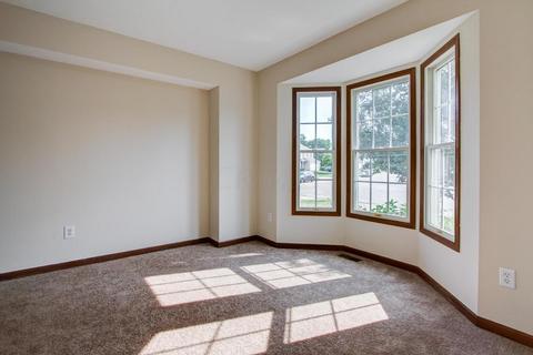 633 Meadows Dr, Delaware, OH 43015 photo 4