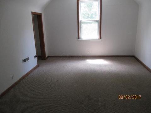 3483 E Deshler Ave, Columbus, OH 43227 photo 6