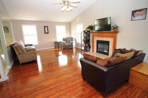 178 Harvard Loop, Delaware, OH 43015 photo 3