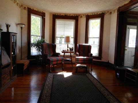 220 E Mound St, Circleville, OH 43113 photo 5