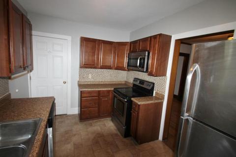 544 E Weber Rd, Columbus, OH 43202 photo 9