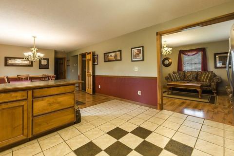 1030 Ridge Dr, Circleville, OH 43113 photo 14