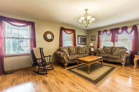 1030 Ridge Dr, Circleville, OH 43113 photo 10