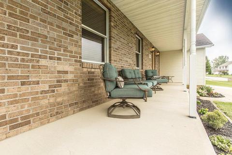 1030 Ridge Dr, Circleville, OH 43113 photo 4