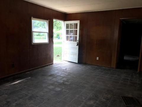 178 S Hampton Rd, Columbus, OH 43213 photo 3