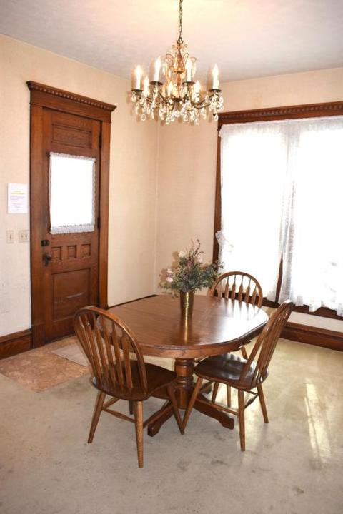 701 E Main St, Newark, OH 43055 photo 9