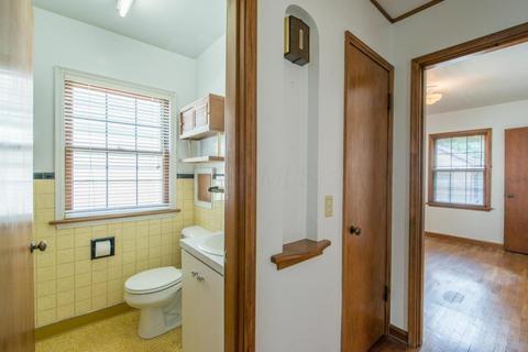 526 E Como Ave, Columbus, OH 43202 photo 18
