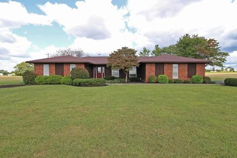 5750 Hayesville Rd, Circleville, OH 43113 photo 2