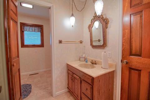 5750 Hayesville Rd, Circleville, OH 43113 photo 29