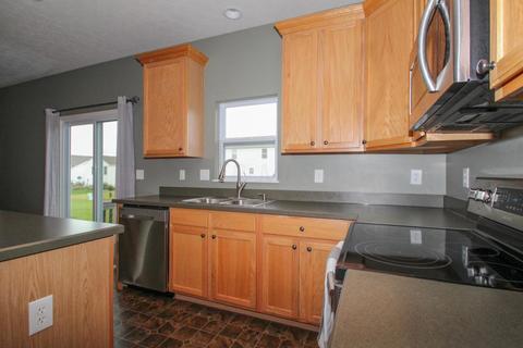 740 Salinger Dr, Lithopolis, OH 43136 photo 6
