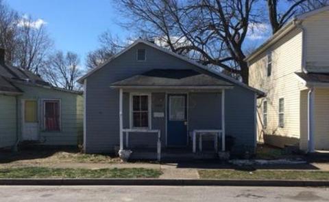229 E Mill St, Circleville, OH 43113 photo 1