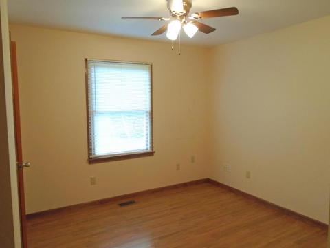 184 Greer Dr E, Newark, OH 43055 photo 7