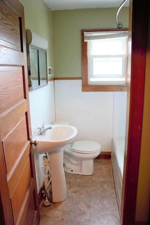 509 E Main St, Hebron, OH 43025 photo 18