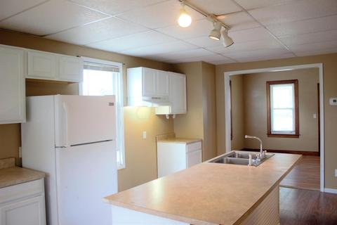 509 E Main St, Hebron, OH 43025 photo 9