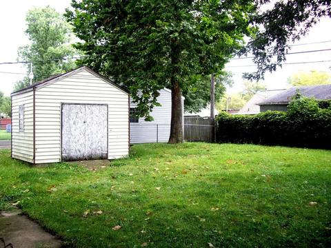974 Antwerp Rd, Columbus, OH 43213 photo 3