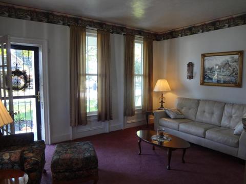 76 Prospect St, Newark, OH 43055 photo 5
