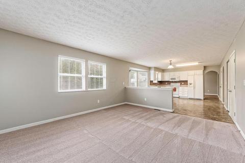 345 Pinecrest Ct, Delaware, OH 43015 photo 12