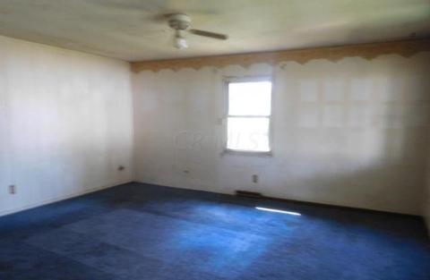 882 Pierce Ave, Columbus, OH 43213 photo 5
