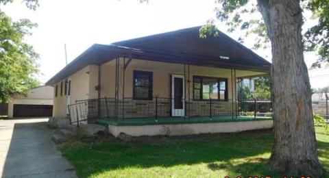 882 Pierce Ave, Columbus, OH 43213 photo 1