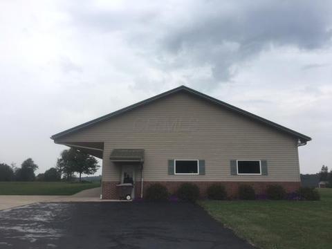 7310 Ludwig Dresback Rd, Circleville, OH 43113 photo 4