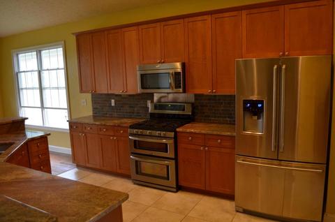 7833 Breen Cir, Dublin, OH 43016 photo 3