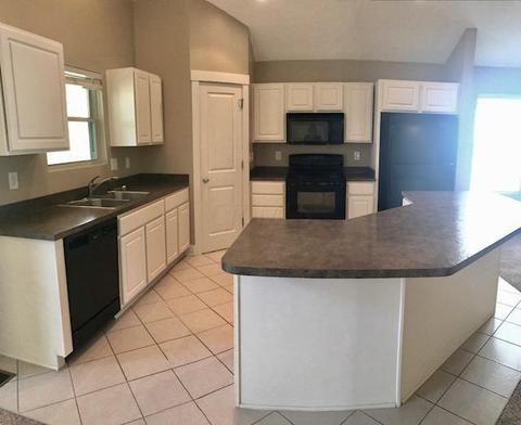 301 Woods Edge Loop, Pataskala, OH 43062 photo 10