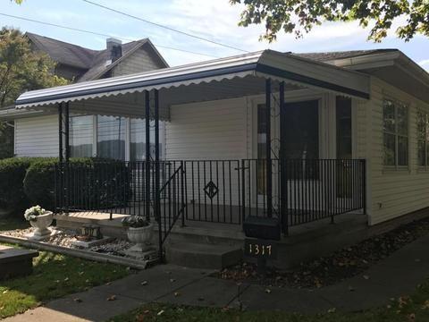 1317 Main St, Dresden, OH 43821 photo 1