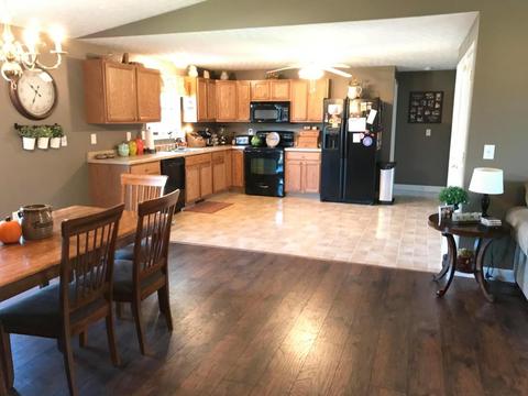 1820 Cedar Cir, Heath, OH 43056 photo 7