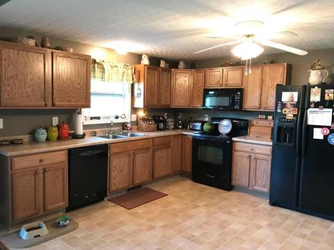 1820 Cedar Cir, Heath, OH 43056 photo 8