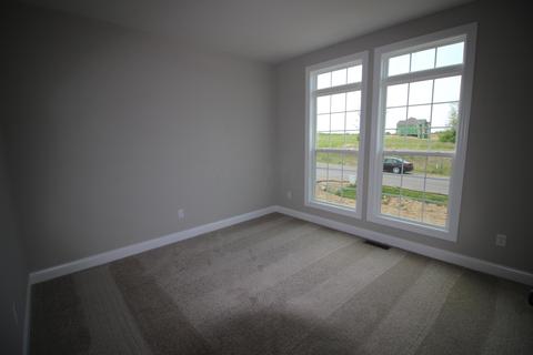 856 Clear Brook Ln, Delaware, OH 43015 photo 3