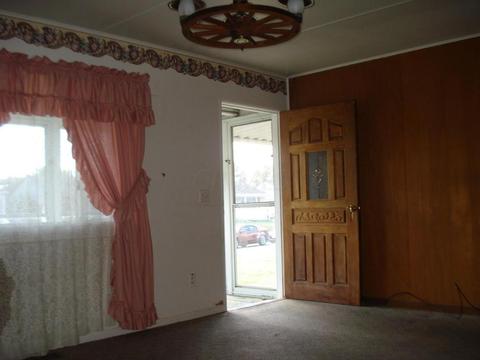 2734 Elmore Dr, Springfield, OH 45505 photo 2