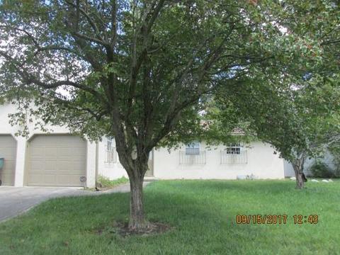 3760 Klibreck Dr, Columbus, OH 43228 photo 1