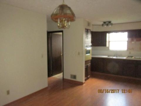 3760 Klibreck Dr, Columbus, OH 43228 photo 4