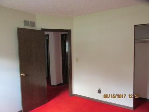 3760 Klibreck Dr, Columbus, OH 43228 photo 11