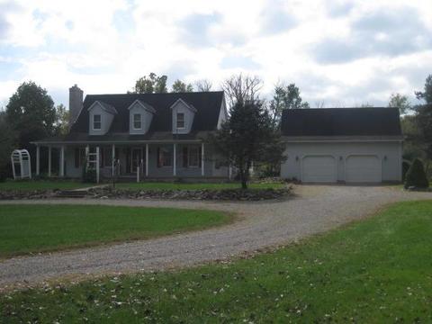 150 Irving Wick Dr E, Heath, OH 43056 photo 1