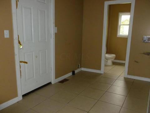 1030 Middle St, Springfield, OH 45503 photo 9