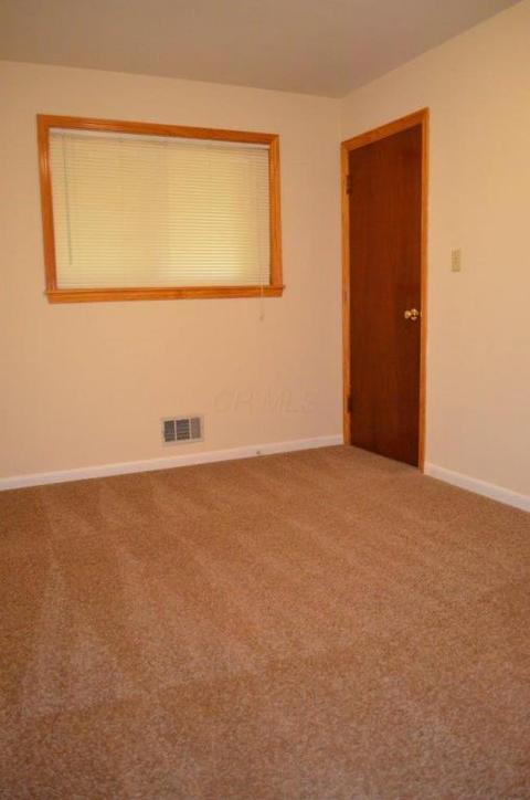 4156 Wright Park, Whitehall, OH 43213 photo 9
