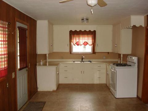 208 State St, Edison, OH 43320 photo 3