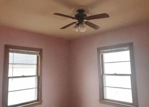 144 Town St, Circleville, OH 43113 photo 8