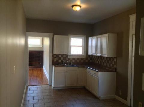 833 E Wheeling St, Lancaster, OH 43130 photo 4