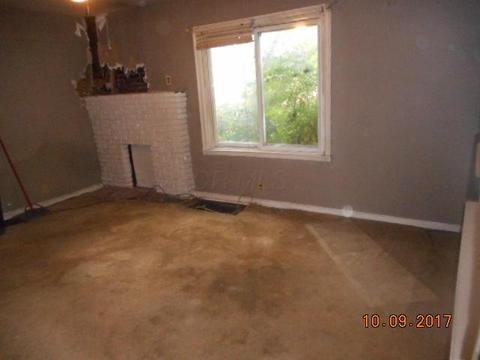 876 Pierce Ave, Columbus, OH 43213 photo 4