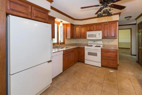 153 Cottswold Dr, Delaware, OH 43015 photo 4