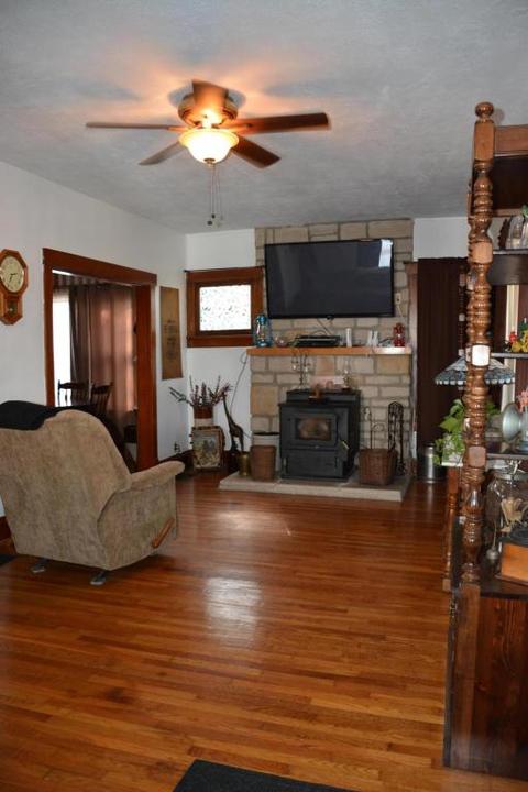 111 E Main St, Mount Sterling, OH 43143 photo 6