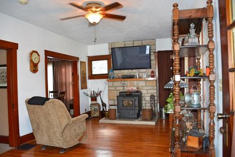 111 E Main St, Mount Sterling, OH 43143 photo 5
