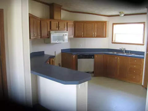 12022 Walnut St, Adelphi, OH 43101 photo 3