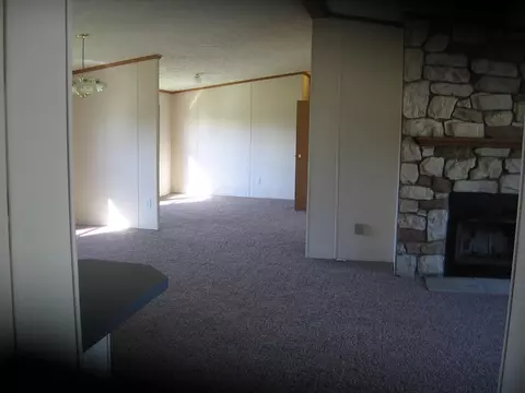 12022 Walnut St, Adelphi, OH 43101 photo 5