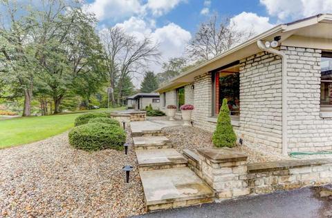 2763 Lear Rd, Columbus, OH 43220 photo 3